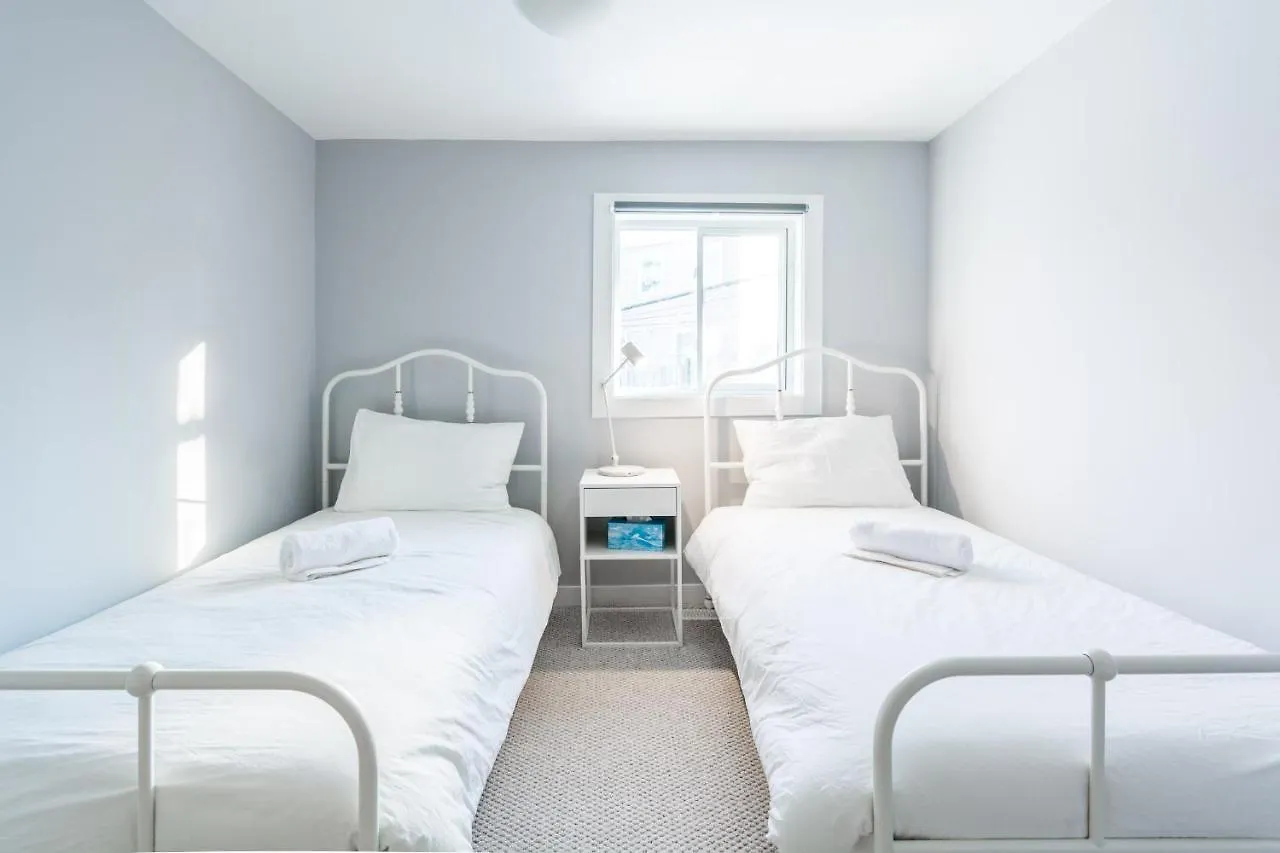 بيت للعطل Two Bedroom Town-House 10 Min To Downtown أوتاوا